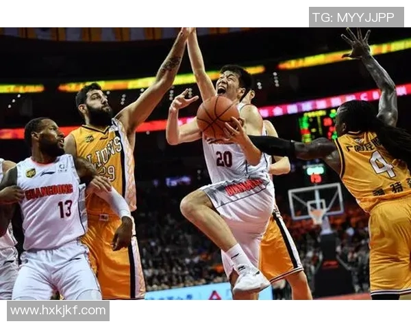 广东宏远成功卫冕!易建联领衔夺得CBA总冠军 广东宏远成功卫冕!易建联领衔夺得CBA总冠军