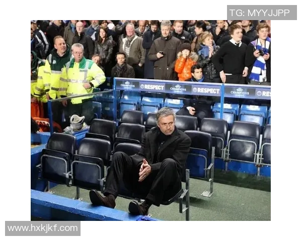 穆里尼奥豪言曼联踢法会赢球，网友：世界上最好笑的笑话