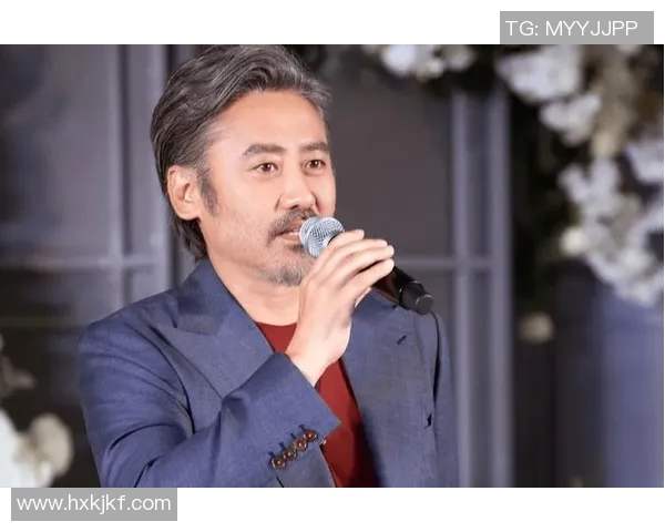 哈维西蒙斯：从青训新星到国际舞台的闪耀之星