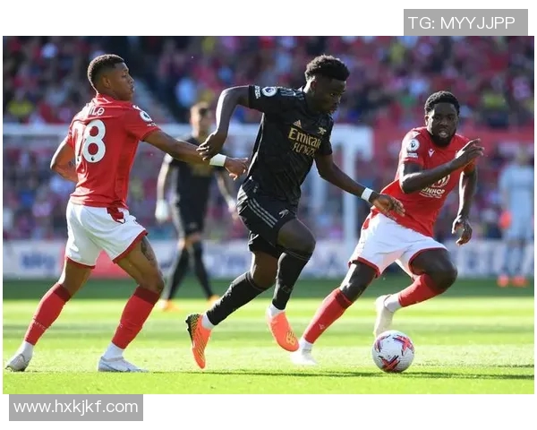 女王公园与诺丁汉森林的激烈对决谁将赢得这场精彩较量