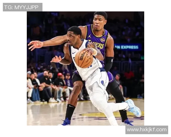 湖人对决小牛11月2日精彩赛事回顾与分析 湖人对决小牛11月2日精彩赛事回顾与分析